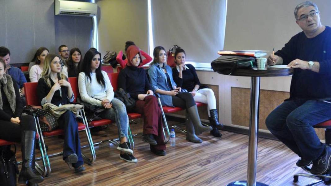 90'lı yıllara damgasını vurmuştu... Ünlü spiker Hamit Özsaraç'ın son halini görenler şok oluyor! Meğer ayrılma nedeni... 5